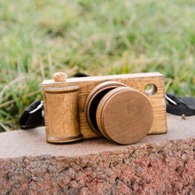 Load image into Gallery viewer, Toy Wooden Camera